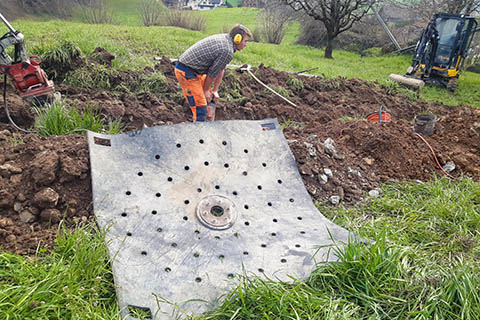 ottcom, Ernst Ott, Seewen, Schwyz, Schweiz, Tiefbau, Kabelzug, Gartenbau, Sprengarbeiten