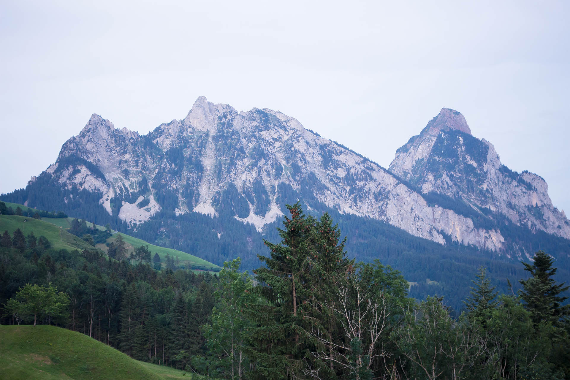 ottcom, Ernst Ott, Seewen, Schwyz, Schweiz, Tiefbau, Kabelzug, Gartenbau, Sprengarbeiten